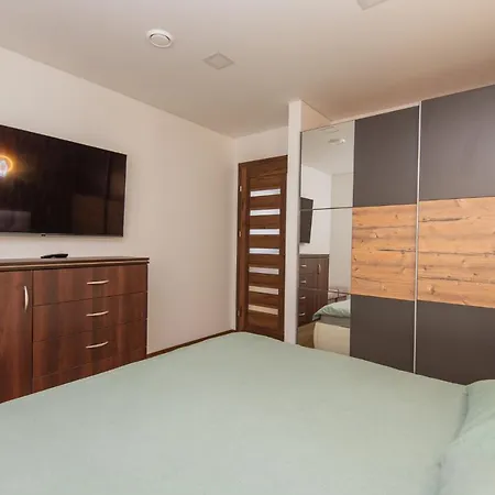 Apartamentai Pas Kaju Senamiestyje Salia Botanikos Parko Паланга Екстер'єр фото
